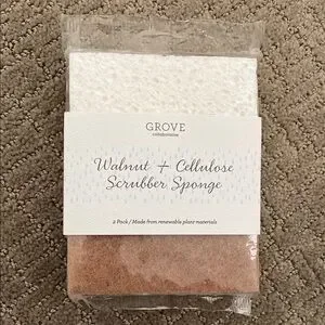 Grove Walnut and Cellulose Scrubber Sponge